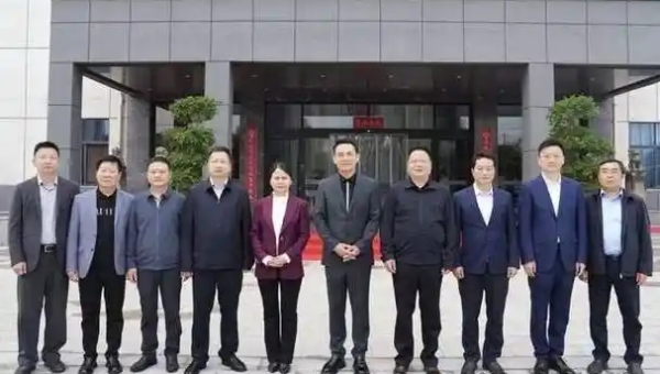 德元升药业集团与湖北蕲春县达成深度合作共识 共促中医药大健康产业高质量发展