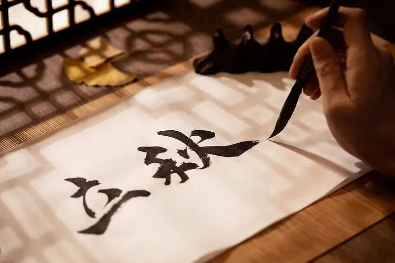 德元升提醒丨突发中暑别慌！记住这四字救命口诀