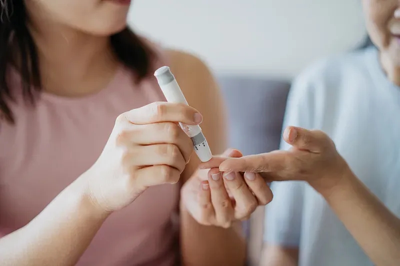 德元升提醒丨血糖居高不下？可能是你的睡眠在 “报警”